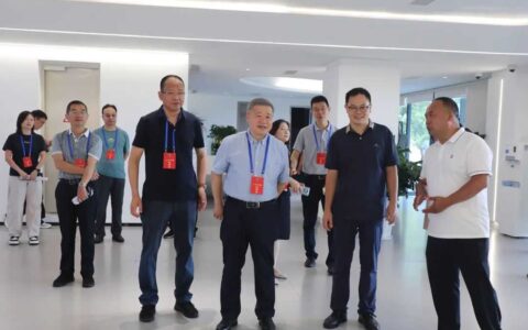 观山湖区选出的部分市十五届人大代表开展2025年专题调研