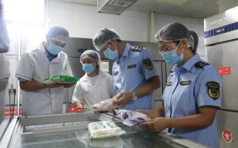 观山湖区开展秋季校园及周边食品安全专项联合检查工作