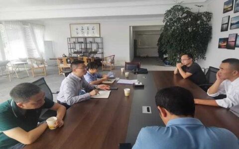 区自然资源局前往百花湖省级风景名胜区管理处检查林长制相关工作