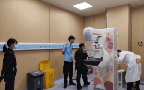 市、区生态环保执法人员联合 到贵州省人民医院观山湖院区帮扶指导辐射安全管理工作