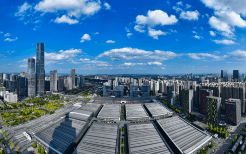 观山湖区：推动楼宇经济形成标杆 打造垂直崛起城市“金矿”