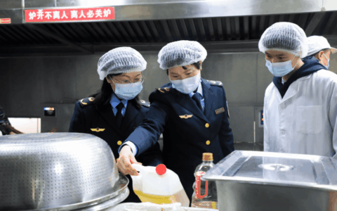 守护校园“食”光 观山湖区有招……
