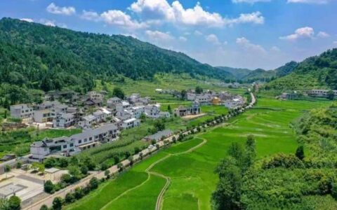 胜似“美容剂” 提乡村颜值——观山湖区“治垃圾”走笔