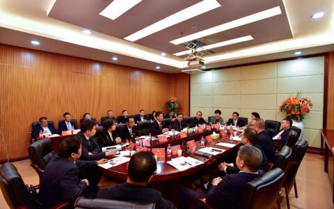 刘光祥看望慰问区政协委员