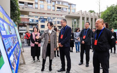 观山湖区人大常委会视察区中小学劳动教育工作情况