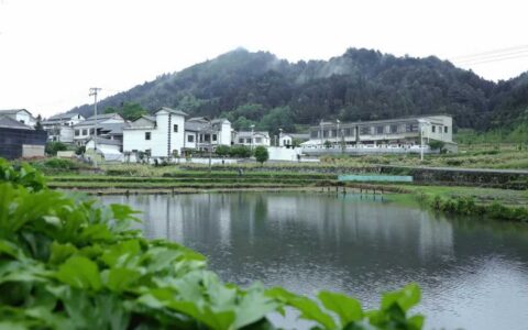 观山湖区百花湖镇：垃圾分类设施全覆盖 美丽乡村更宜居