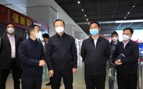 石邦林到交通站点场所检查督导疫情防控工作