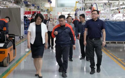 昆明市呈贡区到观山湖区调研现代制造产业发展及“强省会”等工作