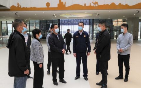 刘光祥到西南商贸城开展安全生产督导