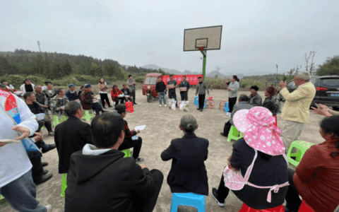 清镇市流长苗族乡：“新风号手”奏响文明新风主旋律