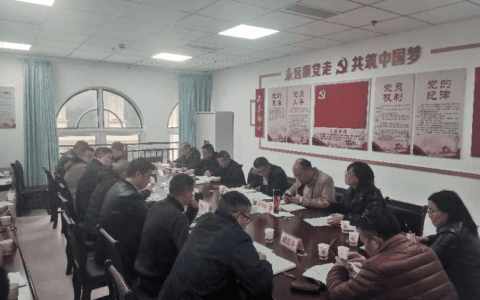 抢抓造林时节 大力推进树种结构调整项目的实施