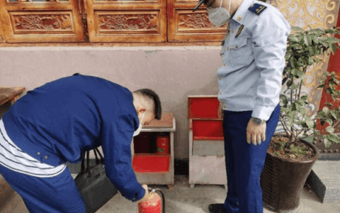 清镇市民宗局联合相关部门组成检查组对宗教活动场所开展党的二十大和国庆节前安全检查工作