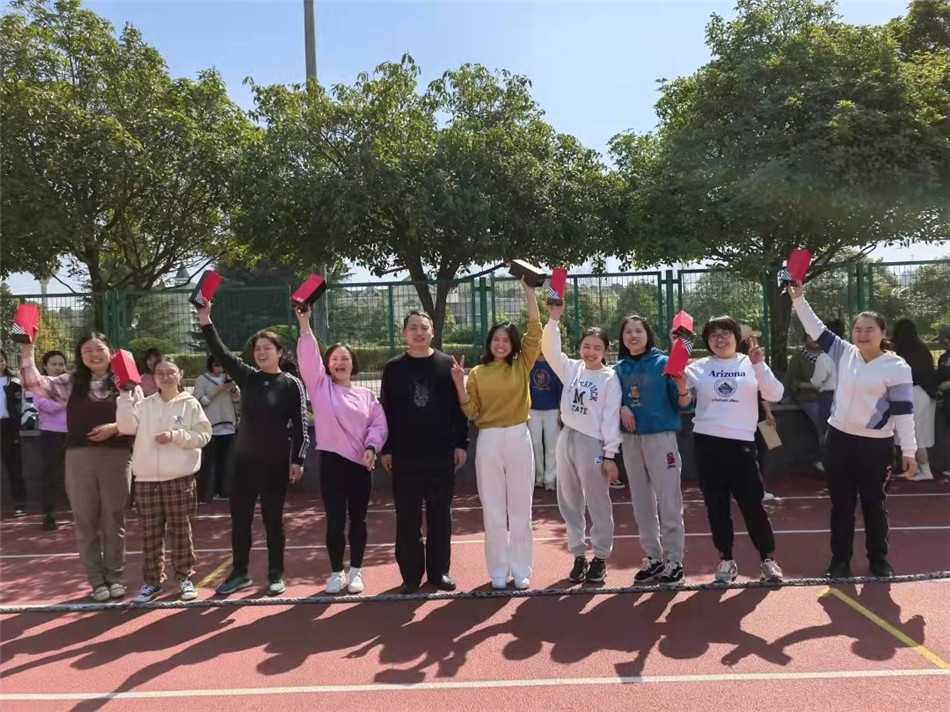 微信图片_20220309143838.jpg 【致敬了不起的她】铿锵玫瑰竞展芳华