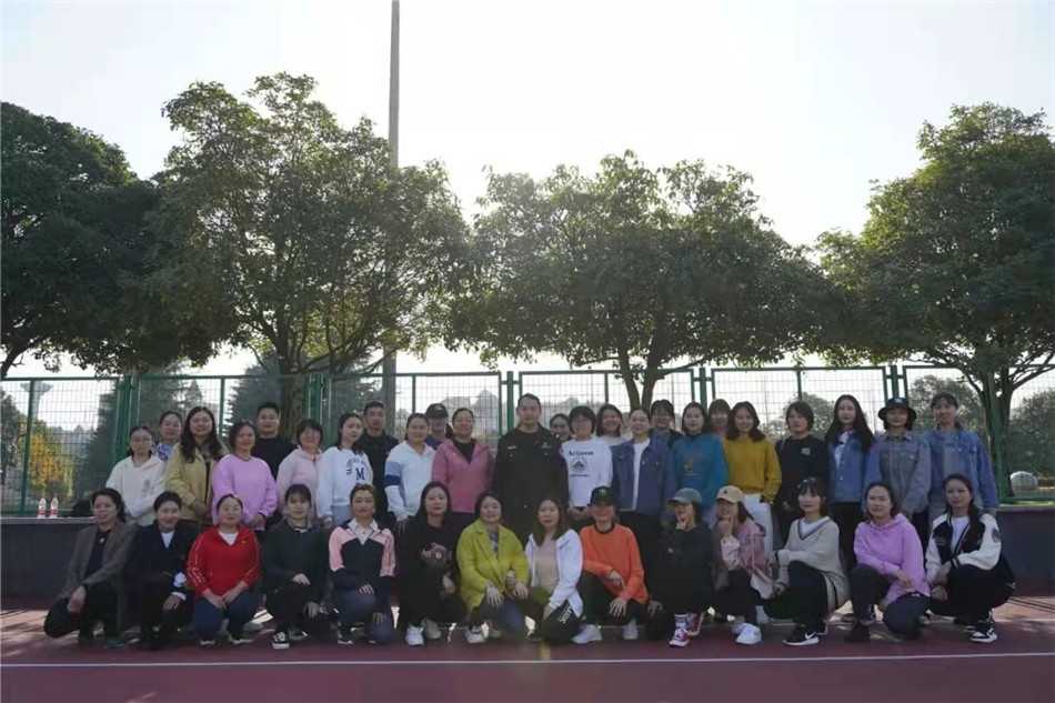 微信图片_20220309143851.jpg 【致敬了不起的她】铿锵玫瑰竞展芳华