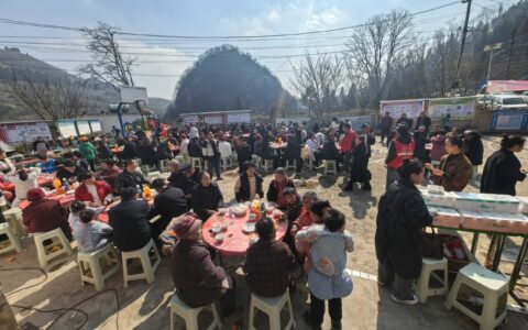 清镇市站街镇：邻里家宴年味浓 同心共话振兴情