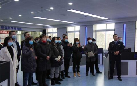 清镇市公安局开展“中国人民警察节”暨“110宣传日”活动