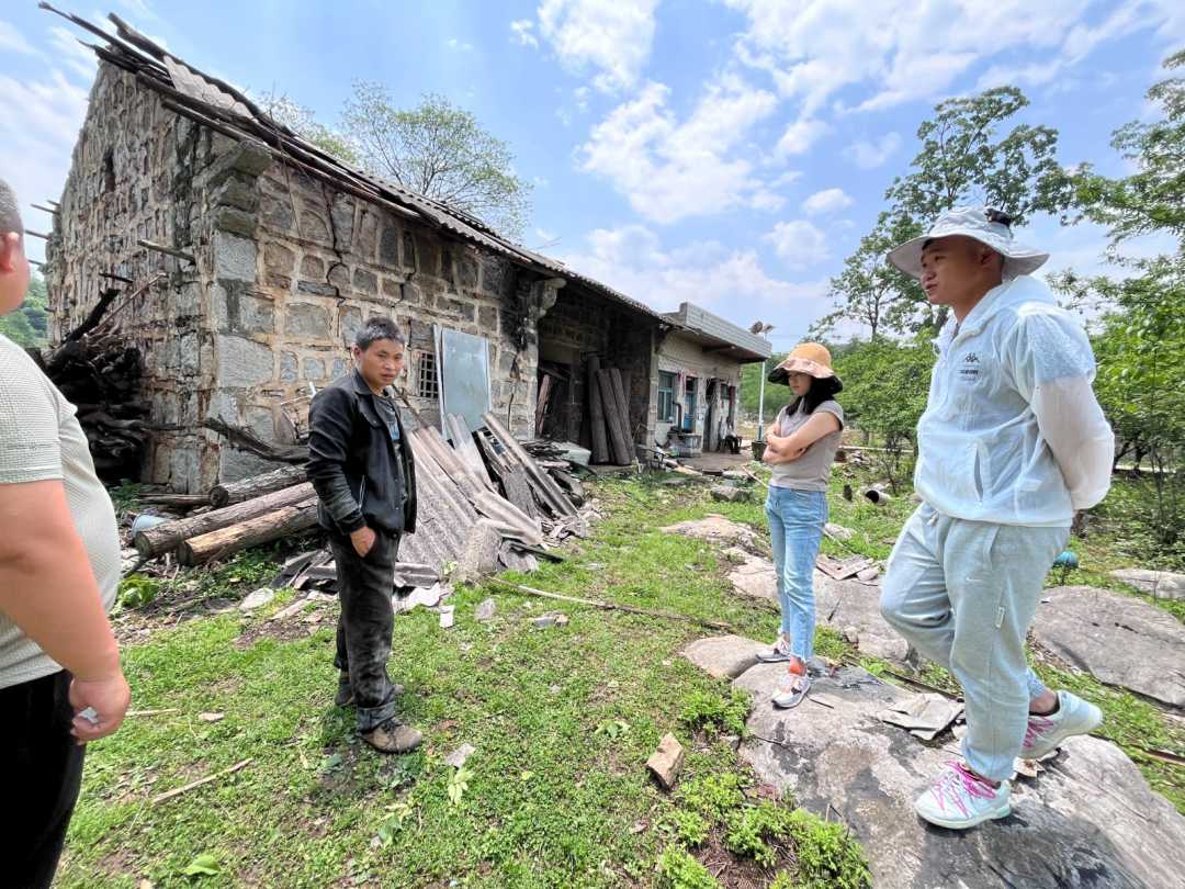 清镇市王庄乡：整治“空心房” 为村民幸福生活“腾地”