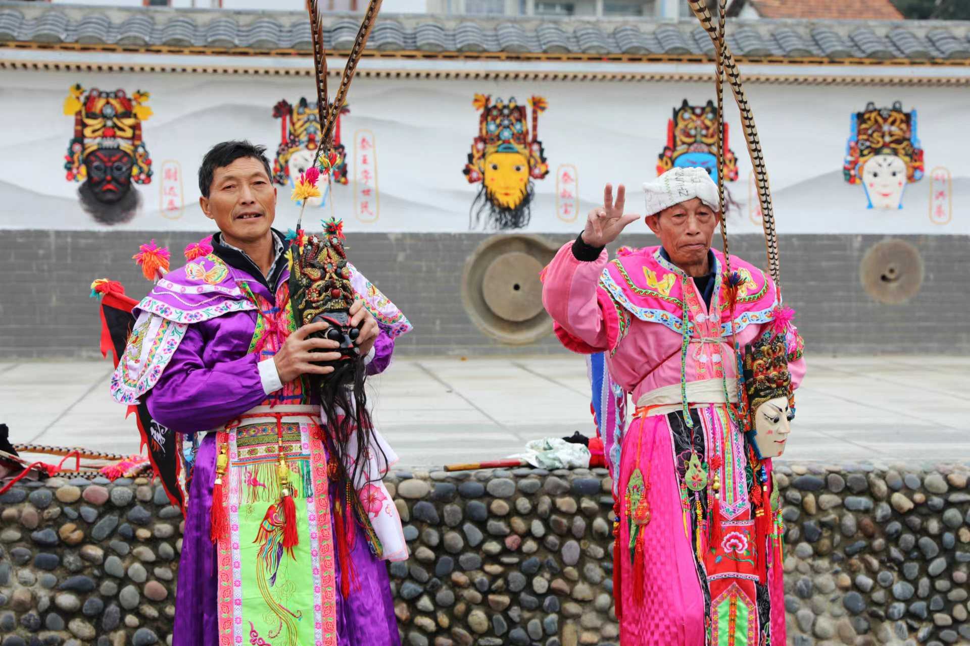 清镇市红枫湖镇：民乐村里村民乐 富美乡村入画来