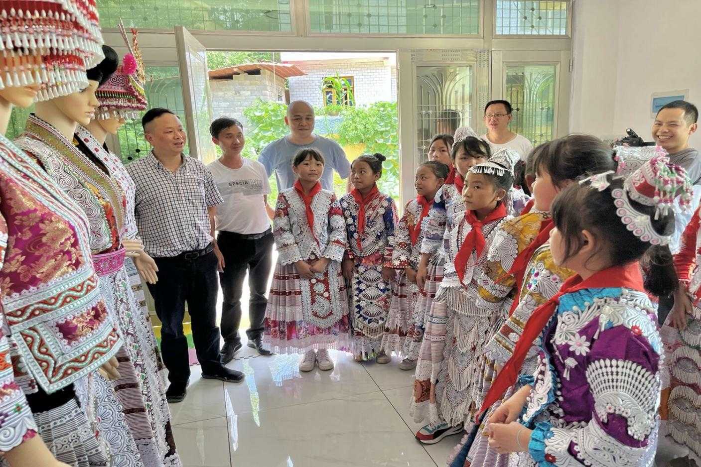 传承发扬苗族传统文化！清镇市流长苗族乡 驻村工作队组织开展文化体验教育活动