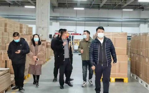 流长苗族乡乡长一行前往江苏开展招商引资工作