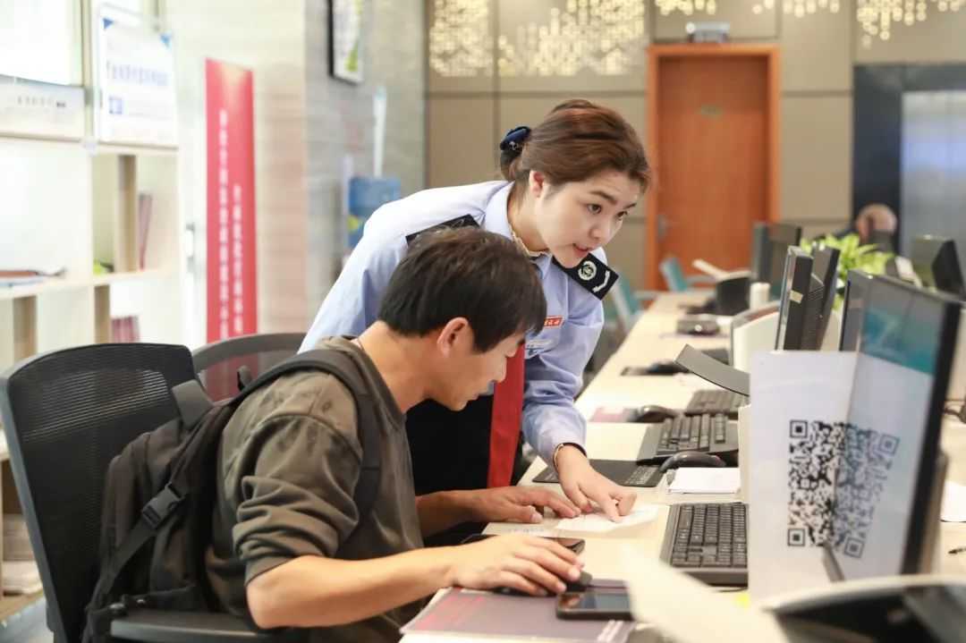 清镇市：打通房税“数据壁垒” 推动不动产登记业务办理升级