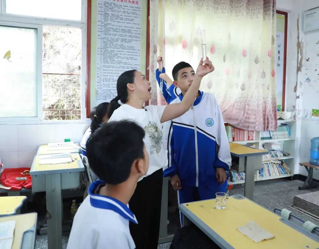 【教师节·师者风范】清镇市犁倭中学罗国琴：26载做好学生心中的“小罗老师”