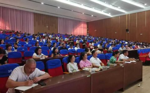 清镇市开展2023年秋季学期校园食品安全行政指导暨制止餐饮浪费宣传活动