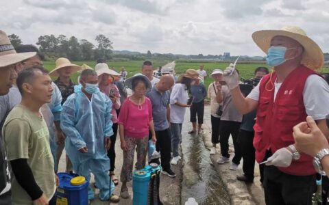 贵阳、清镇联合举办水稻重大病虫害绿色防控与统防统治现场会
