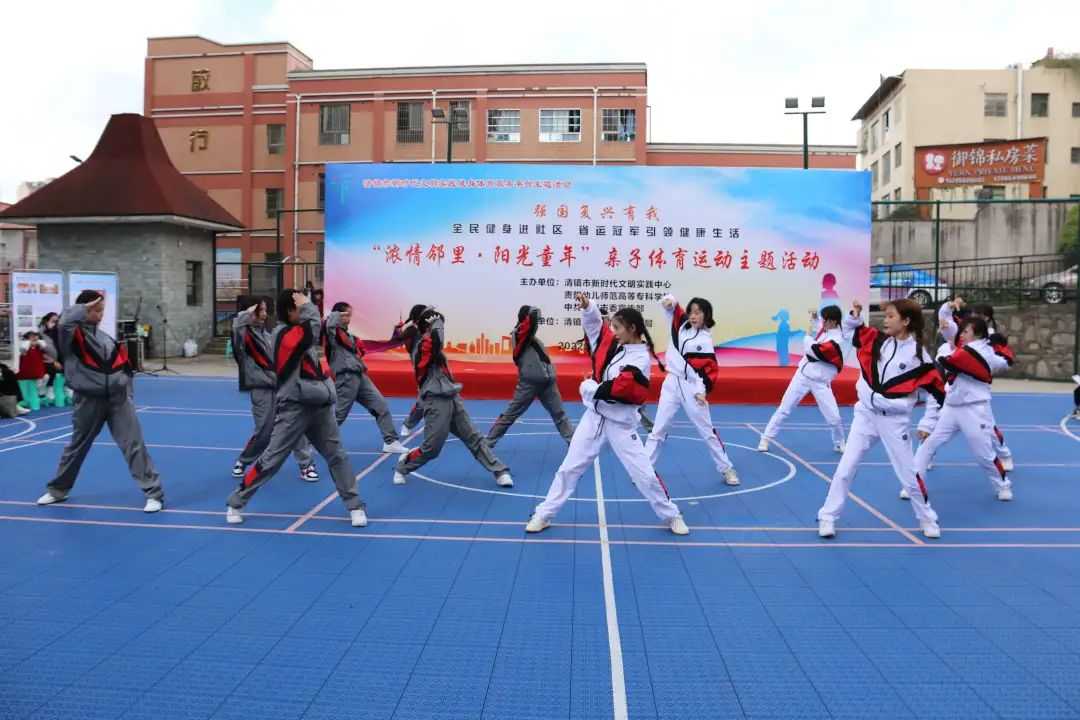 清镇市：用心服务着力抓好文明创建工作