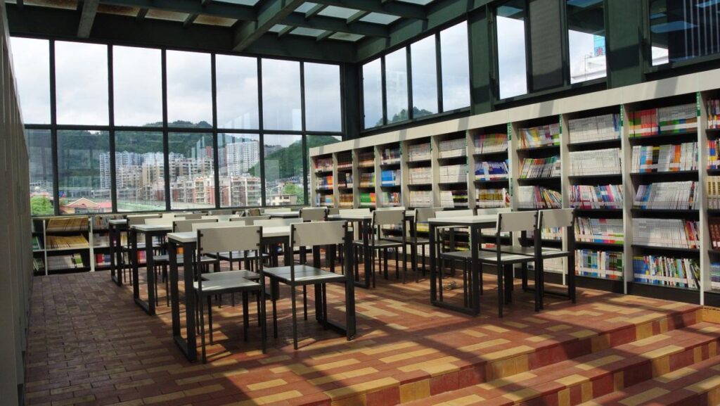 〔简介〕贵阳市三桥小学