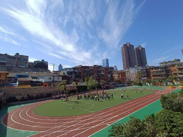 〔简介〕贵阳市市东小学