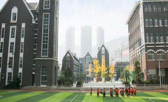 〔简介〕云岩区中天北京小学公办部