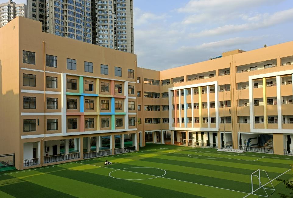 〔简介〕贵阳市第二实验小学（宅吉校区）