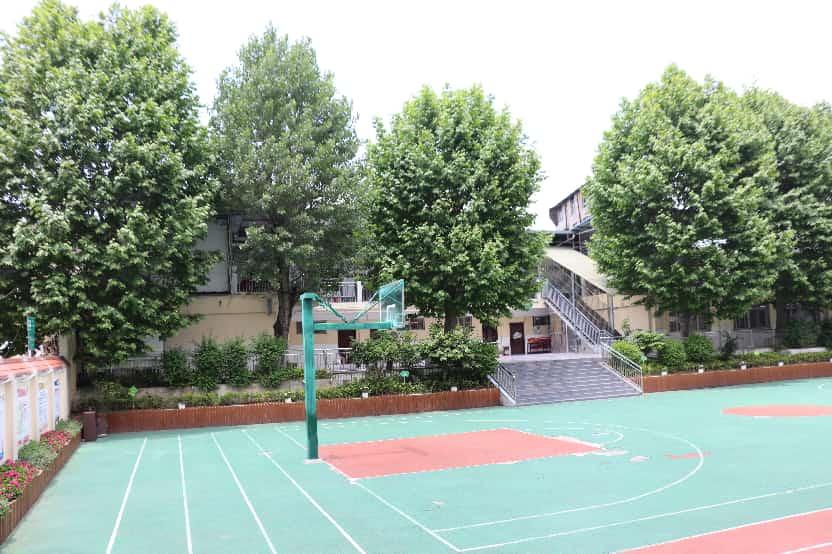 〔简介〕云岩区第八小学（原贵阳市大坪小学）